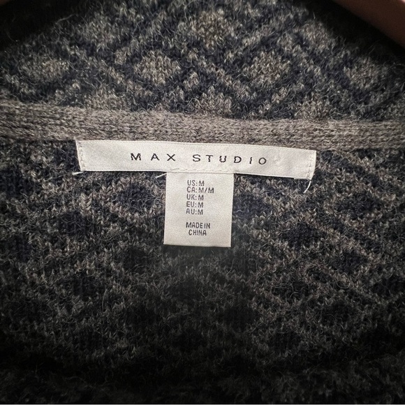 MAX STUDIO  Acrylic/Wool Blend Draped Front, Cropped Knit Cardigan, Size M, A6 - Picture 4 of 7